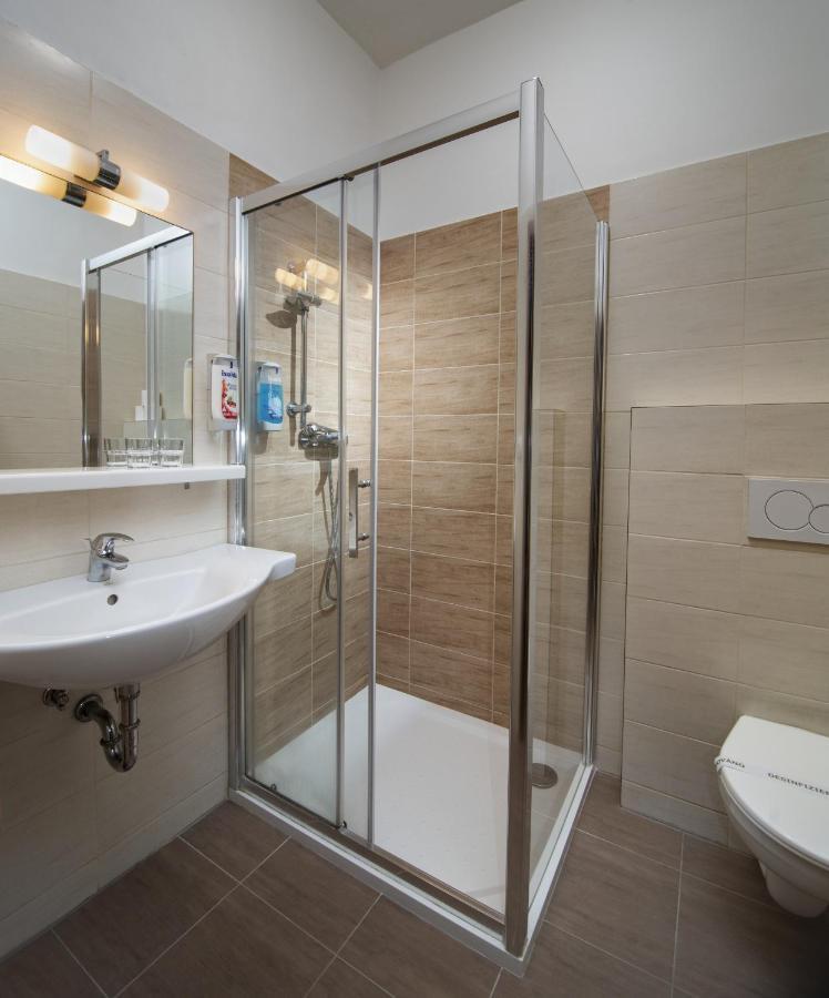 Hotel Tri Ruze Špindlerŭv Mlýn Kültér fotó