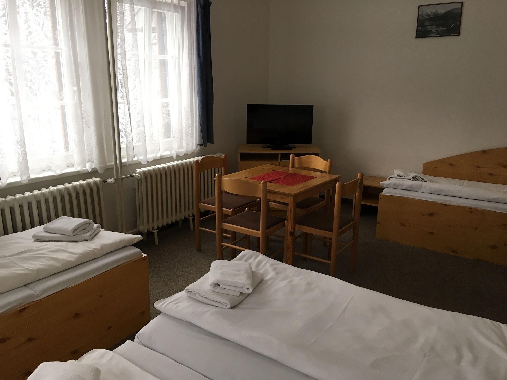 Hotel Tri Ruze Špindlerŭv Mlýn Kültér fotó